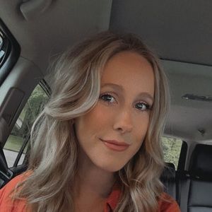 Meet your Posher, Baylee